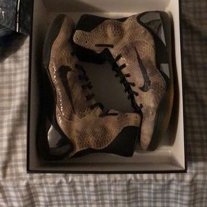 Kobe basketball shoes